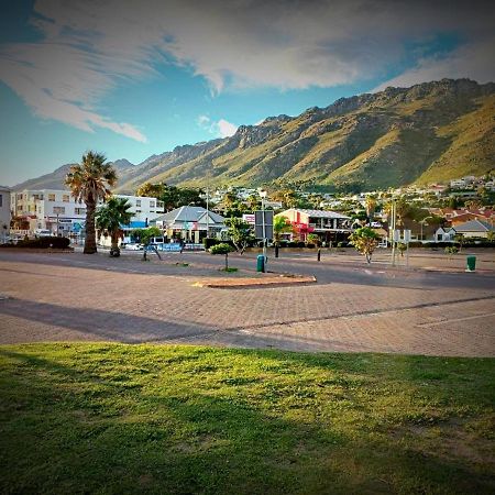 Bay-Side Apartment, Gordon'S Bay Exterior foto