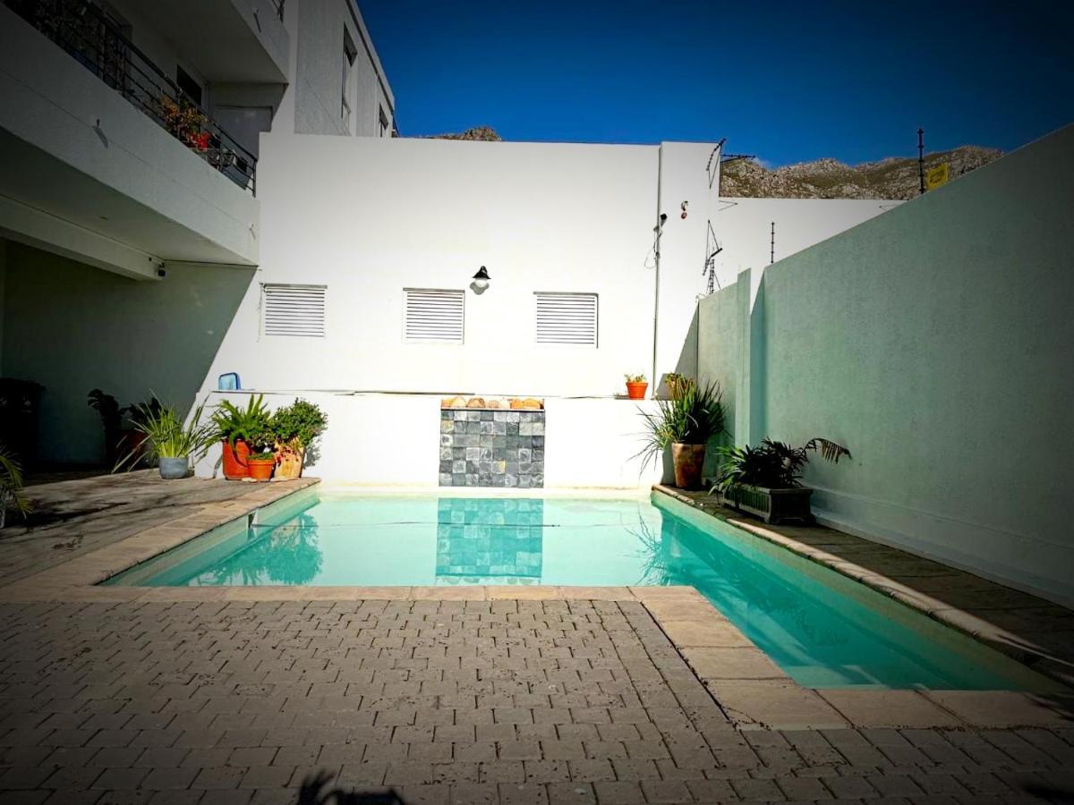 Bay-Side Apartment, Gordon'S Bay Exterior foto