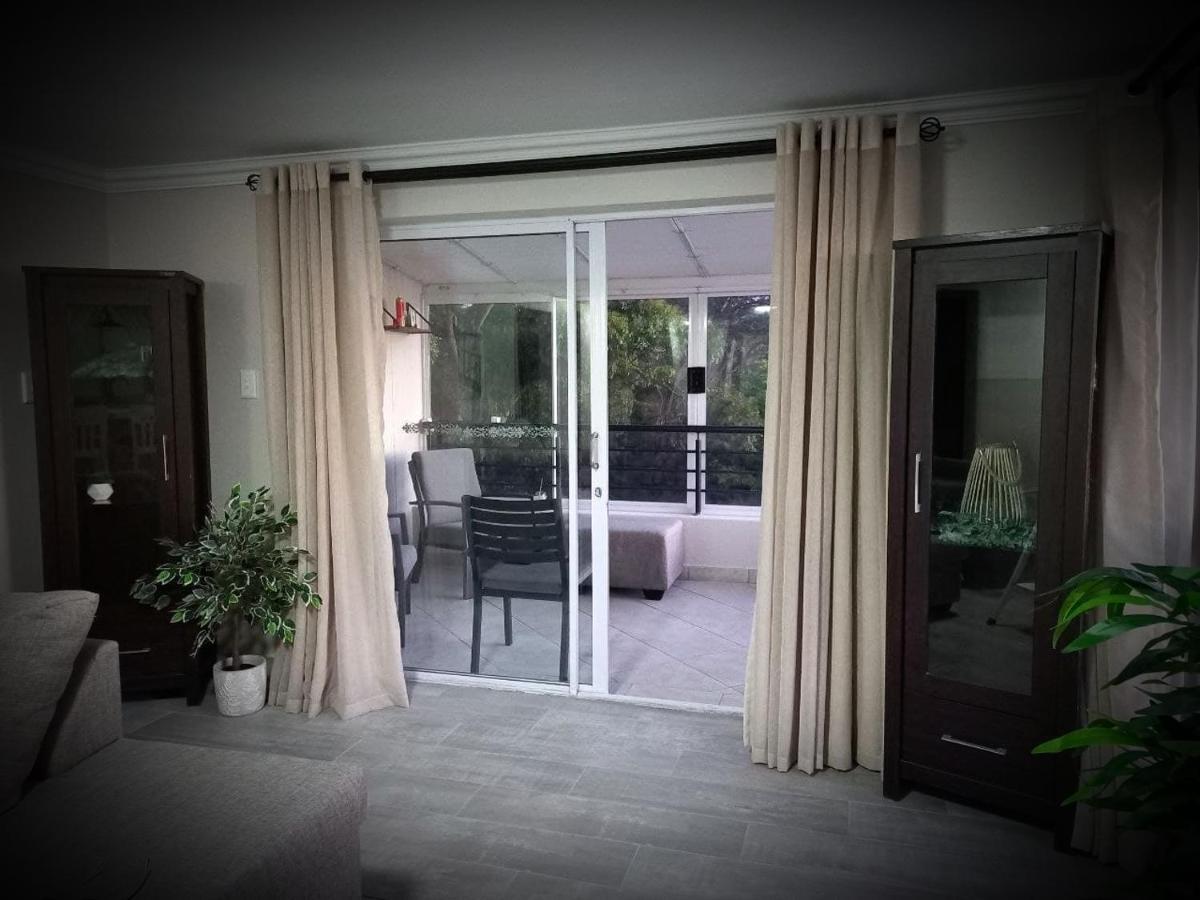 Bay-Side Apartment, Gordon'S Bay Exterior foto